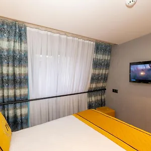 2* Hotel Peri Taksim